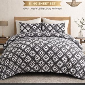 Sweet Dreams Geometric King Sheet Set - Black and White